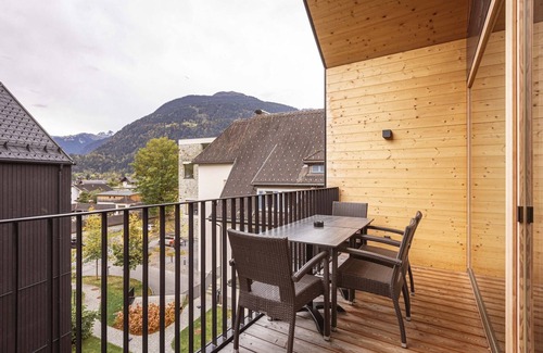 Schruns Apartment | Modern penthouse with balcony