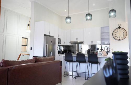 Greater Johannesburg Metropolitan Area Apartment | Modern Penthouse