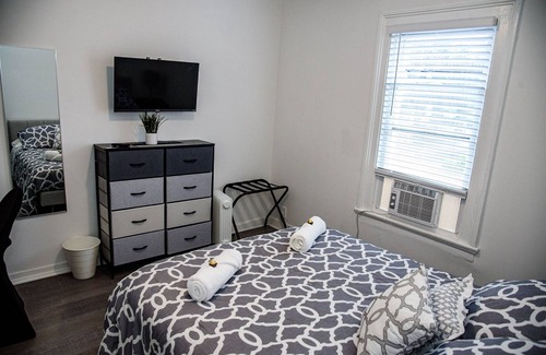 Englewood Apartment | Modern Private BedroomNo.5+wifi kitchen