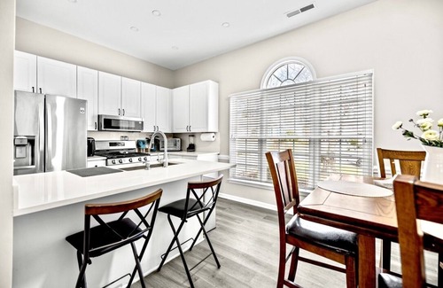Charlotte Apartment | Modern Private Charlotte Retreat Near Downtown!
