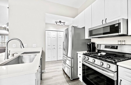 Charlotte Apartment | Modern Private Charlotte Retreat Near Downtown!