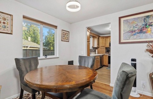 Highline House | Modern Private Getaway Near SeaTac & Downtown!