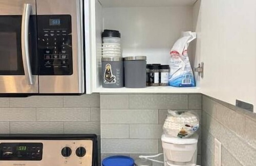 Calgary Chinatown Apartment | Modern private One bedroom apartment Calgary Downtown #502