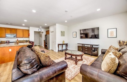Beaumont House | Modern Private Retreat Near Golf & Palm Springs!