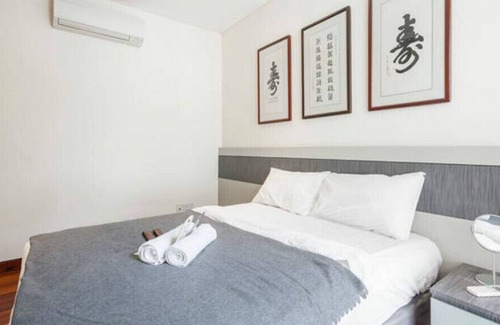 Bedok House | Modern private studio room EZS-4 with shared pool in bungalow