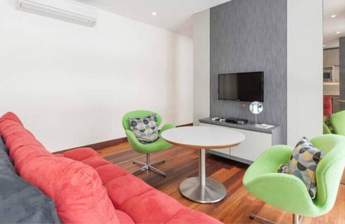 Bedok House | Modern private studio room EZS-4 with shared pool in bungalow