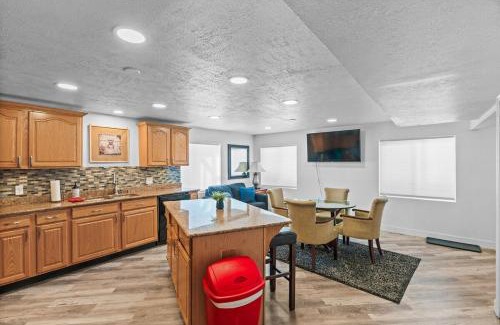 Salt Lake City House | Modern Private Whole Unit 4 Bedroom Guest Suite King Bed