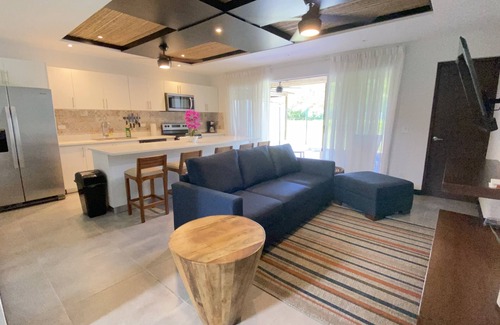 Cerro Plano House | Modern Pura Vida Luxury - One finest homes, private pool. Upscale gated safe