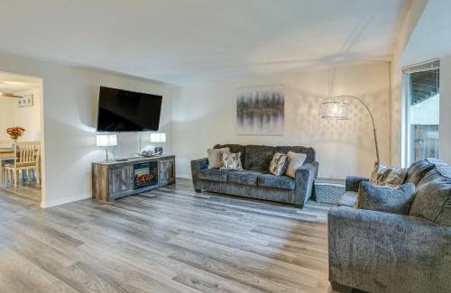 Summit House | Modern Puyallup Townhome with Backyard and Fireplace