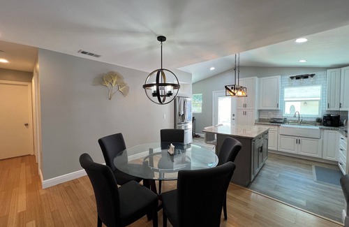 Gotha House | Modern, Quaint Home -Orlando-Historic Gotha, FL 15 mins from theme parks! ❤️