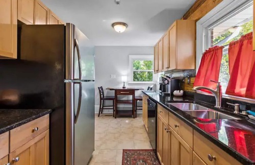 Downtown House | Modern Ranch + Garage Studio