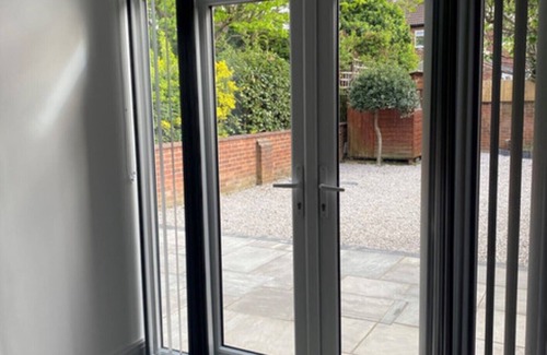 Doncaster House | Modern Refurb *Free Parking*Racecourse* A1 & M18.