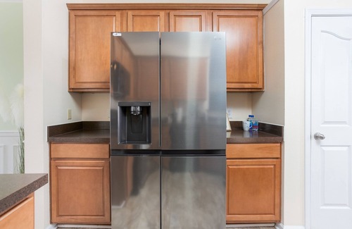 High Point House | Modern, Relaxing, Peaceful home near Furniture Market and High Point University