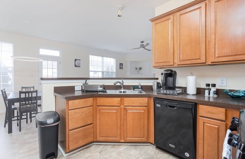 High Point House | Modern, Relaxing, Peaceful home near Furniture Market and High Point University