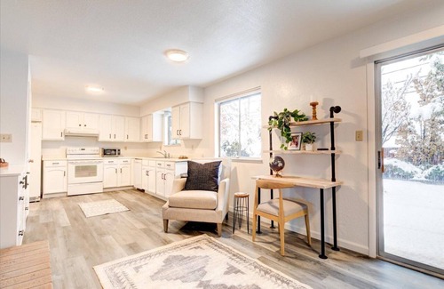 West University House | Modern Reno Home - Less then 10 Minutes to Downtown and UNR!