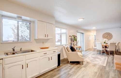 West University House | Modern Reno Home - Less then 10 Minutes to Downtown and UNR!