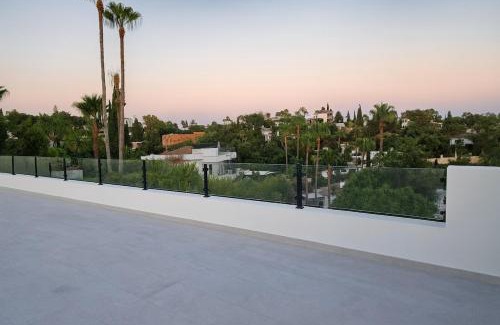 Urbanizacion el Rosario House | Modern Renovated Villa with Panoramic Views in Prestigious El Rosario, Marbella