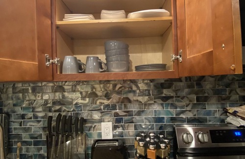 Bushwick House | Modern Rental Brooklyn's Hidden GEM