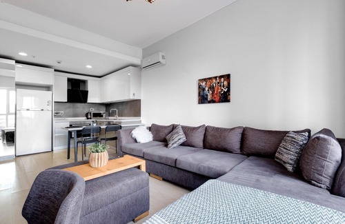 Mahmutbey Apartment | Modern Residence Near Mall of Istanbul and Metro