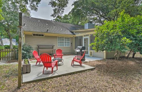 Mount Pleasant House | Modern Retreat - 4 Miles to Isle of Palms Beach!