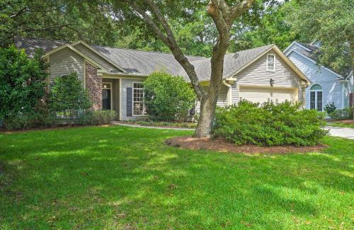 Mount Pleasant House | Modern Retreat - 4 Miles to Isle of Palms Beach!