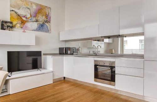 Stadera Apartment | Modern Retreat in the Heart of Milan