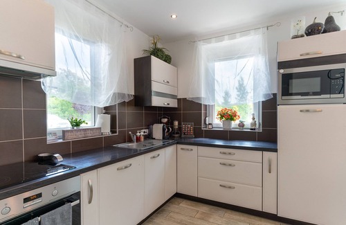 Mecser House | Modern Retreat Located Just Outside Gyor - Spacious Rooms and Comfortable Beds!