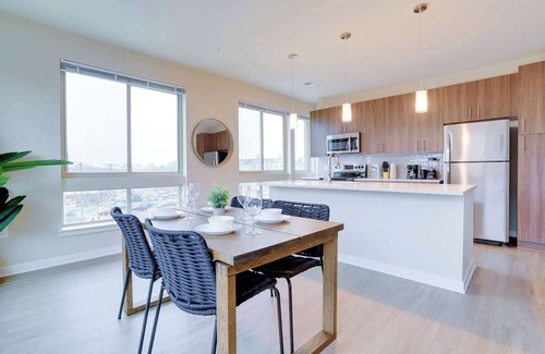 Jefferson Manor Apartment | Modern Retreat W Gym & Prime Location