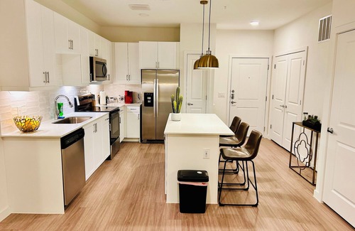East MLK Apartment | Modern Retreat with Private Bath & Resort-Style Amenities Near Downtown