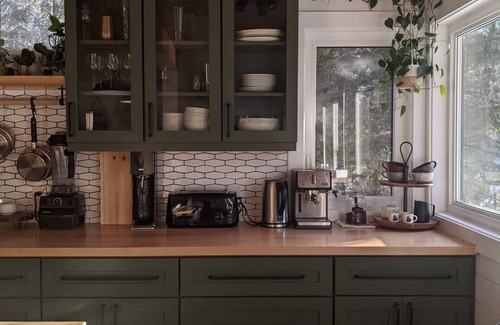 Algonquin Highlands Cottage | Modern Riverside Cottage on the edge of Algonquin Park