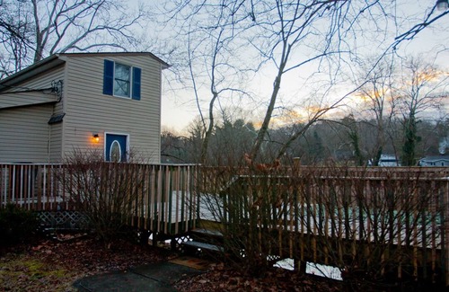 Loveland House | Modern Riverfront Getaway on Little Miami River