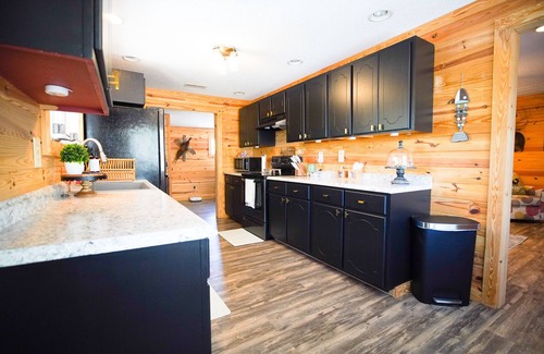Burgaw House | Modern Riverfront Property on Northeast Cape Fear River