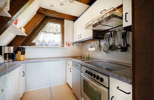 Fedderwardersiel House | Modern roof-only house - close to the beach - fenced garden *
