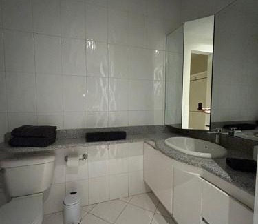 Bosques de las Lomas House | Modern room with balcony