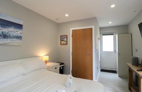Newcastle-upon-Tyne House | Modern Room with Private Outdoor space Pass The Keys