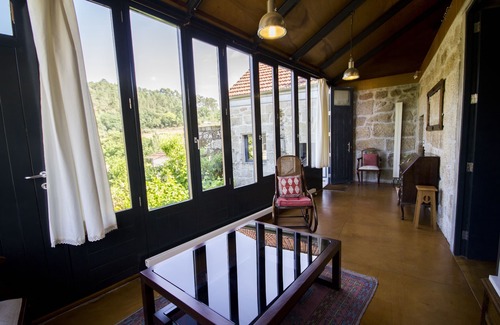 Leiro Cottage | MODERN RURAL HOUSE, in front of SPA and MONASTERY of San Clodio.