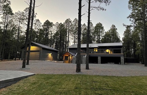 Heber Cabin | Modern, Rustic Cabin in the Pines