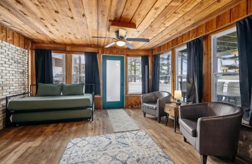 Mayfield House | Modern Rustic-Spider Lake-Pontoon Rentals