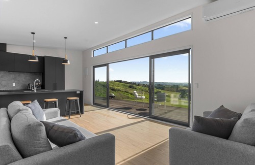 Waipu House | Modern Sanctuary - Waipu Holiday Home