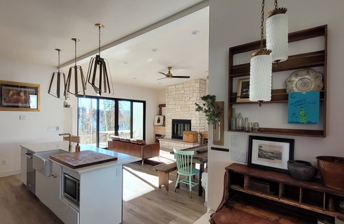 Beaver House | Modern Scandinavian cabin steps away from slopes. Ski-in-Ski-out with Jacuzzi!