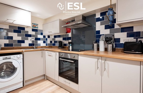 New Quay Apartment | Modern, Sea Themed Ground Floor Flat Near Beach