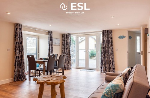 New Quay Apartment | Modern, Sea Themed Ground Floor Flat Near Beach