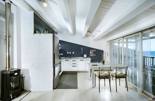 Marzamemi Apartment | Modern seafront apartment with panoramic terrace