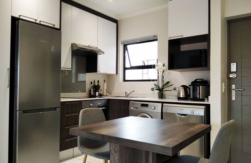 Lone Hill Apartment | Modern, secure and amazing apartment in Fourways