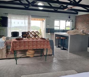 Beacon Bay Apartment | Modern Serene Apartment