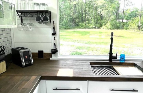 Rocky Point Cabin | Modern Shipping Container Cabin