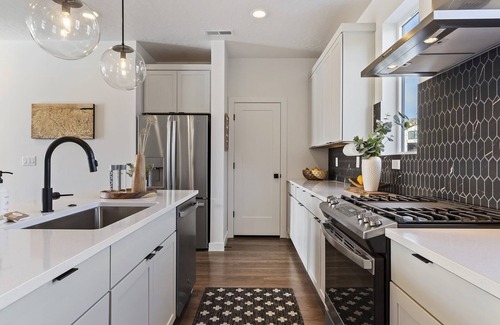 Mountain Green Ski Chalet | Modern ski retreat near Snowbasin, FREE SKI PASS. Gas fireplace, pool & hot tub!
