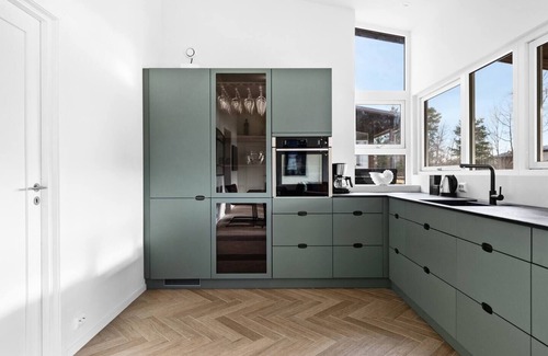 Frogn Cottage | Modern Sleeps 14 w/Panoramic Fjord-View, PetsOK