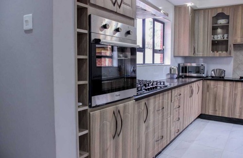 Harare House | Modern Solar Powered Home