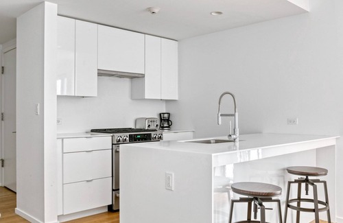 D Street - West Broadway Apartment | Modern South Boston 1bd near restaurants & shops by Blueground
